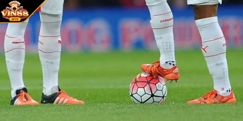 Người chơi hiểu thế nào về kèo giao bóng 